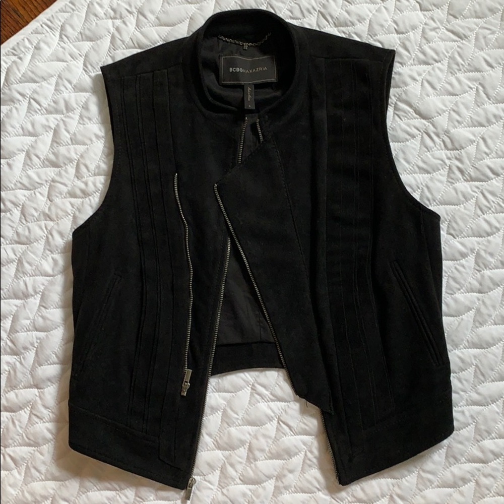 Small Black Suede BCBG Maxazria Vest w Silver Zip
